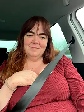 Snapshot of curvy-milf-abbie chatting on 12-17-25, 11:27 curvy-milf-abbie online show from 12-17-25, 11:27