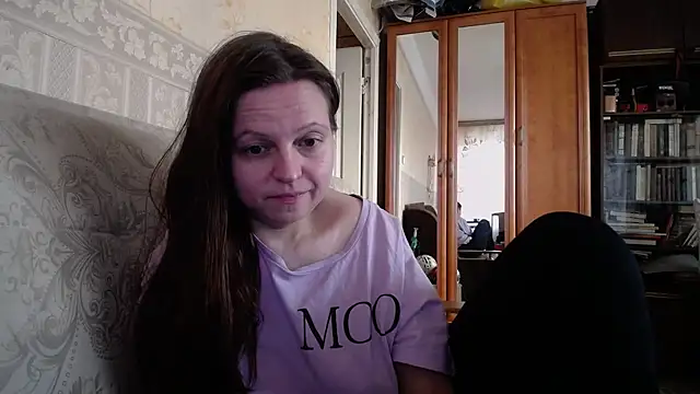 Snapshot of CatMelissa chatting on 12-04-24, 08:56 CatMelissa online show from 12-04-24, 08:56