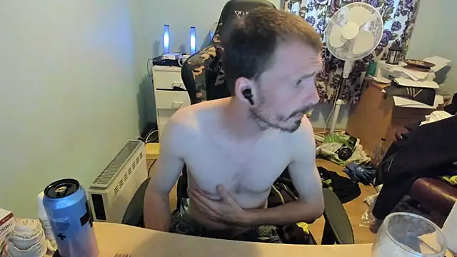 Snapshot of sexy264329 chatting on 09-10-25, 05:57 sexy264329 online show from 09-10-25, 05:57