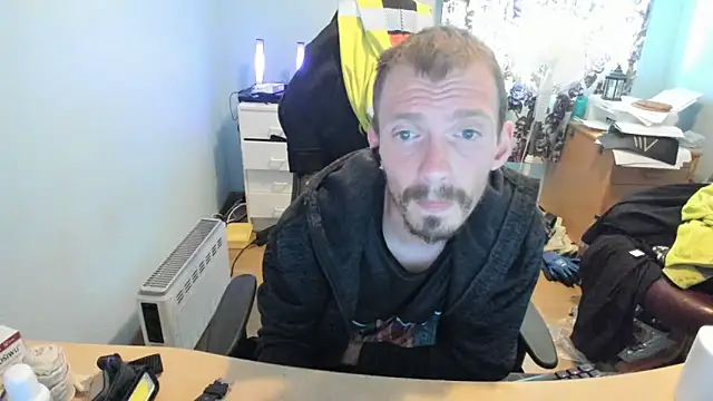 Snapshot of sexy264329 chatting on 09-16-25, 03:24 sexy264329 online show from 09-16-25, 03:24