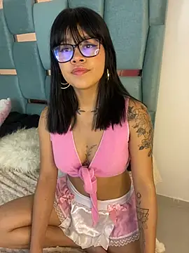 Snapshot of honeyy_mia chatting on 02-09-25, 02:28 honeyy mia online show from 02-09-25, 02:28