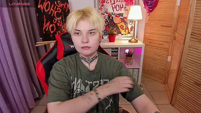 mekurisu online show from 02-28-25, 04:32