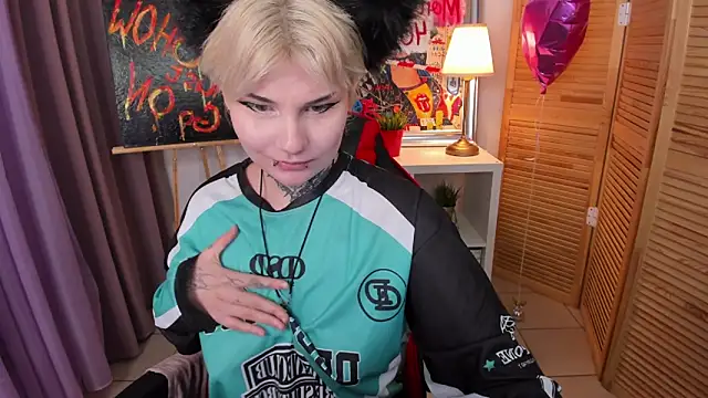 mekurisu online show from 03-14-25, 04:21