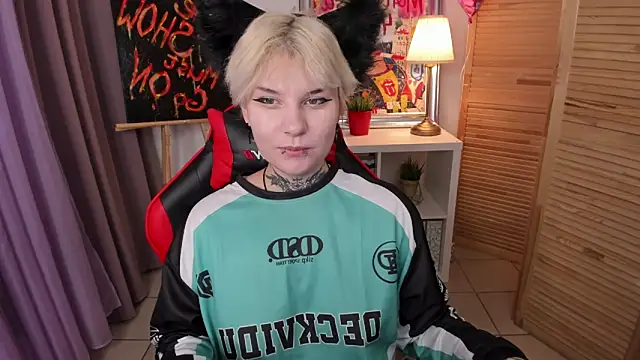 mekurisu online show from 03-18-25, 04:26