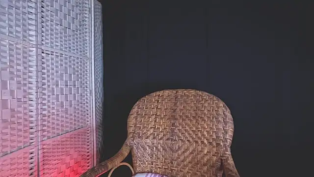 Snapshot of KayleyxEmily chatting on 12-28-24, 02:53 KayleyxEmily online show from 12-28-24, 02:53