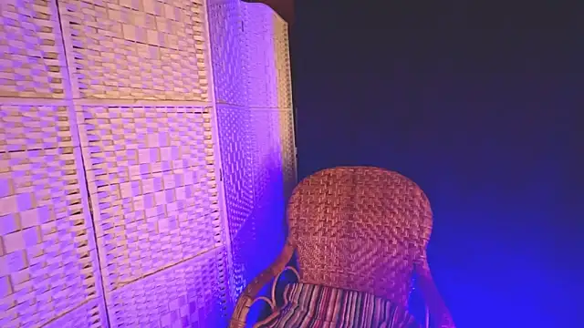 Snapshot of KayleyxEmily chatting on 01-31-25, 02:17 KayleyxEmily online show from 01-31-25, 02:17