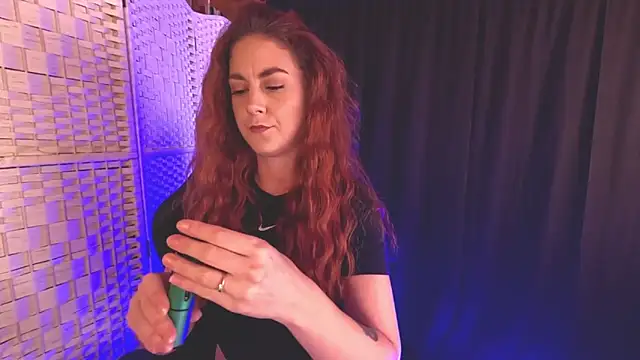 Snapshot of KayleyxEmily chatting on 03-06-25, 02:18 KayleyxEmily online show from 03-06-25, 02:18