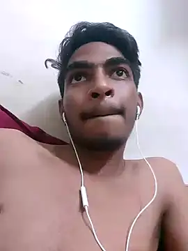 Snapshot of biggboyzz chatting on 12-13-24, 05:54 biggboyzz online show from 12-13-24, 05:54