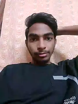 Snapshot of biggboyzz chatting on 01-12-25, 09:51 biggboyzz online show from 01-12-25, 09:51