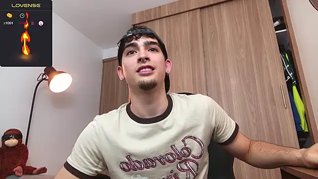 Snapshot of zenn_rush1 chatting on 01-02-25, 07:40 zenn rush1 online show from 01-02-25, 07:40