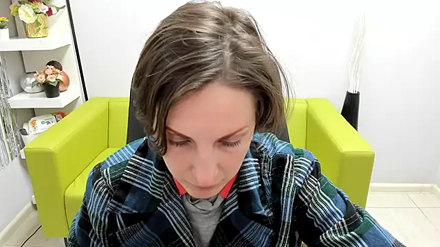 Snapshot of AuroraScript chatting on 12-26-24, 10:20 AuroraScript online show from 12-26-24, 10:20