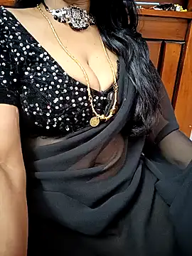 Snapshot of amala_ss chatting on 02-07-25, 04:14 amala ss online show from 02-07-25, 04:14