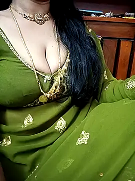 Snapshot of amala_ss chatting on 02-09-25, 03:01 amala ss online show from 02-09-25, 03:01