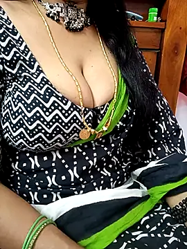 Snapshot of amala_ss chatting on 02-17-25, 09:46 amala ss online show from 02-17-25, 09:46