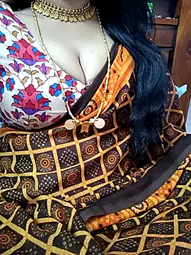Snapshot of amala_ss chatting on 02-27-25, 07:55 amala ss online show from 02-27-25, 07:55