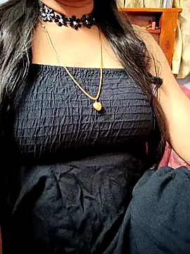 Snapshot of amala_ss chatting on 10-18-25, 01:34 amala ss online show from 10-18-25, 01:34
