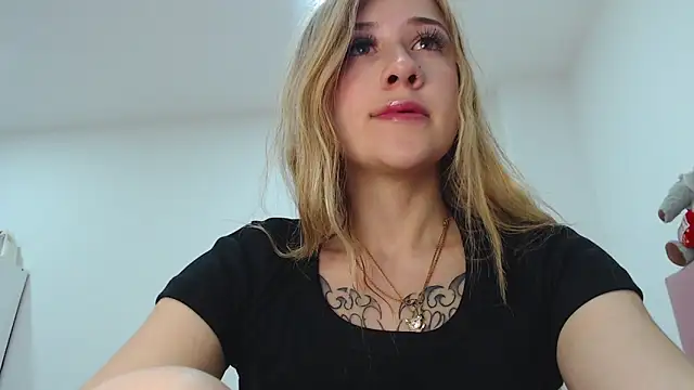 GirlAngell online show from 02-03-25, 02:47