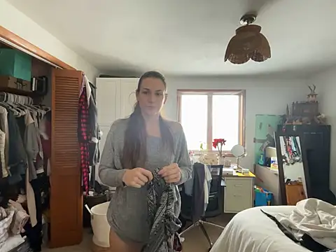 MissSwitch online show from 02-01-25, 02:34