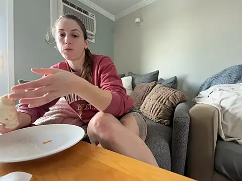 MissSwitch online show from 03-08-25, 05:43