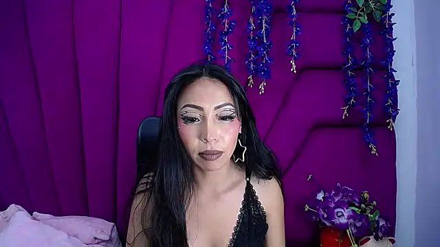 Snapshot of nathalia_pink chatting on 05-13-26, 03:37 nathalia pink online show from 05-13-26, 03:37