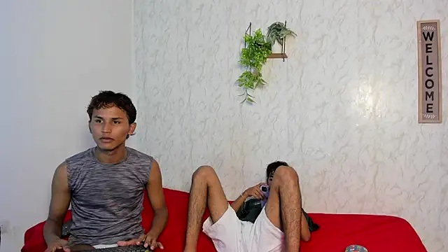 boys yourparty online show from 05-06-26, 01:03