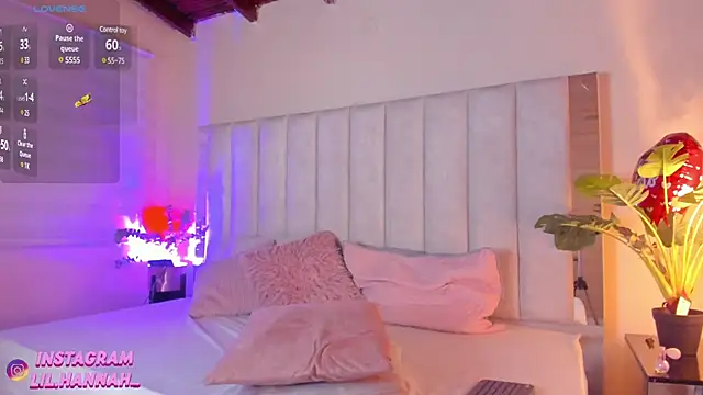 Snapshot of lil_hanna18 chatting on 03-19-25, 06:23 lil hanna18 online show from 03-19-25, 06:23