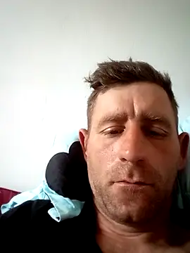 Snapshot of benalexa1992 chatting on 04-25-26, 01:03 benalexa1992 online show from 04-25-26, 01:03