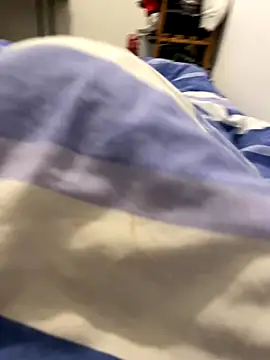 Lcrete online show from 10-25-25, 01:29