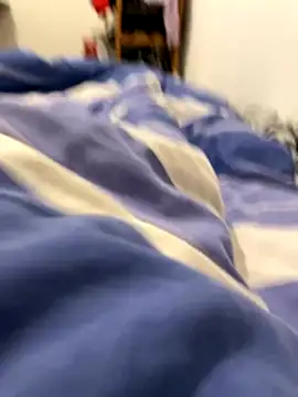 Lcrete online show from 10-27-25, 01:26