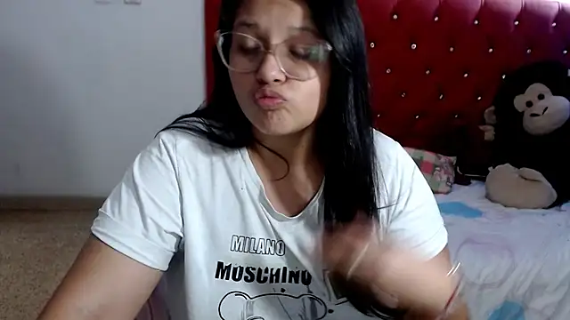 Snapshot of angel_barbie_1 chatting on 07-06-26, 05:15 angel barbie 1 online show from 07-06-26, 05:15
