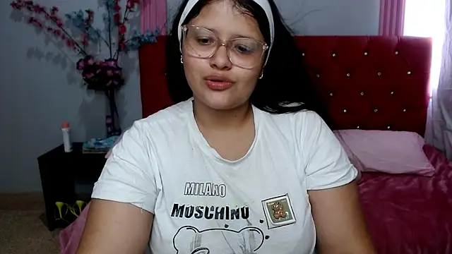 Snapshot of angel_barbie_1 chatting on 07-28-26, 02:46 angel barbie 1 online show from 07-28-26, 02:46