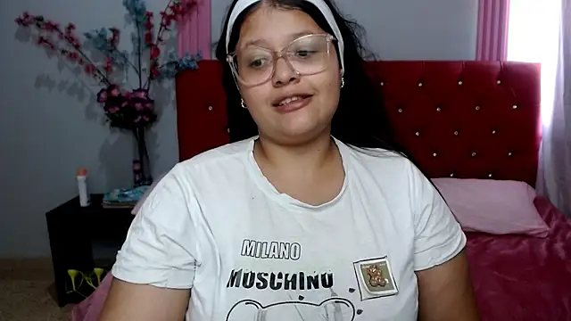 Snapshot of angel_barbie_1 chatting on 07-28-26, 03:21 angel barbie 1 online show from 07-28-26, 03:21