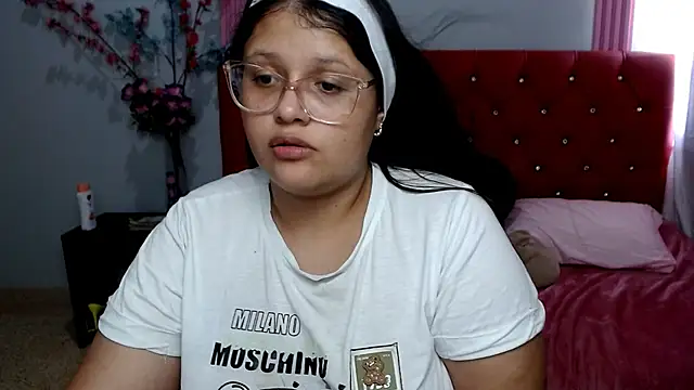 Snapshot of angel_barbie_1 chatting on 07-28-26, 07:39 angel barbie 1 online show from 07-28-26, 07:39