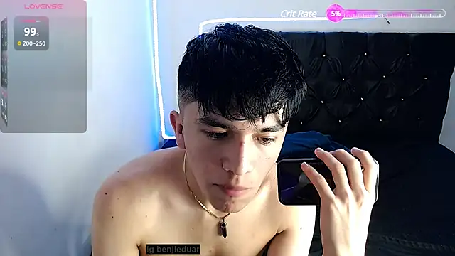 Snapshot of benji_hoter chatting on 02-07-25, 05:29 benji hoter online show from 02-07-25, 05:29