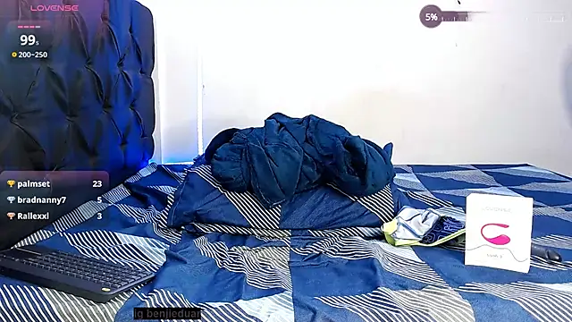 Snapshot of benji_hoter chatting on 02-28-25, 10:06 benji hoter online show from 02-28-25, 10:06