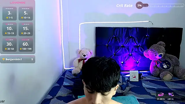 Snapshot of benji_hoter chatting on 10-27-25, 08:24 benji hoter online show from 10-27-25, 08:24