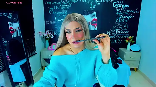 DarianaGia online show from 12-11-24, 09:19