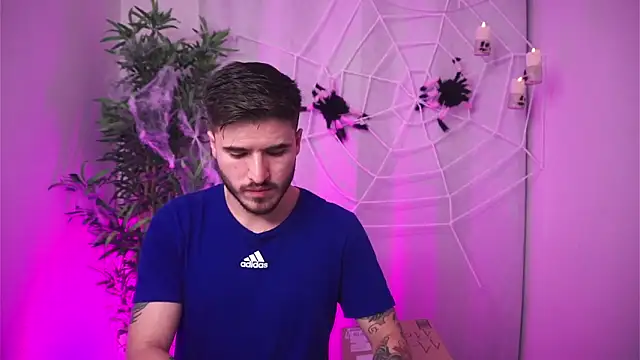 Snapshot of dam0n_fr0st chatting on 10-24-25, 10:39 dam0n fr0st online show from 10-24-25, 10:39