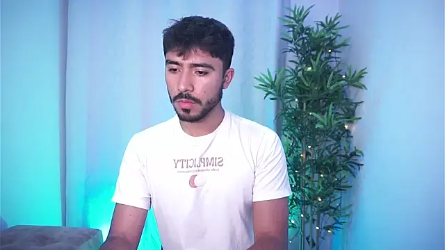 Snapshot of dam0n_fr0st chatting on 11-04-25, 05:56 dam0n fr0st online show from 11-04-25, 05:56