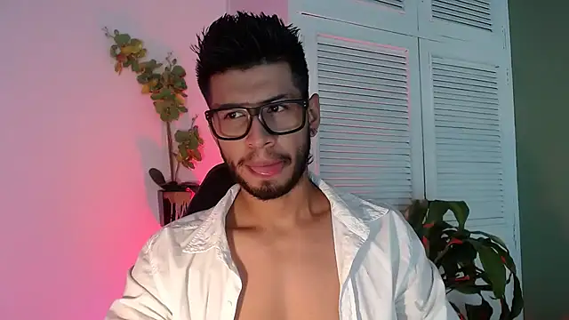 Colby brown03 online show from 09-16-25, 07:37