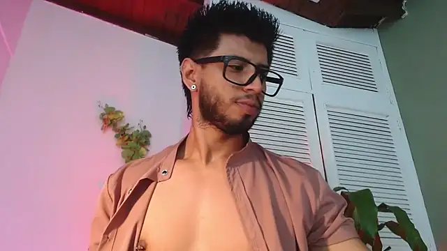 Colby brown03 online show from 11-05-25, 07:25