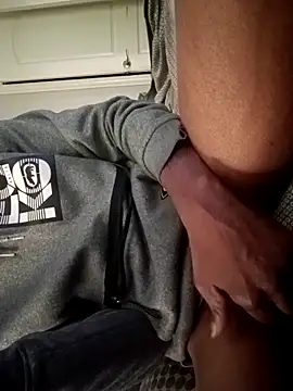 Snapshot of Txdarkmeat74 chatting on 11-19-25, 02:39 Txdarkmeat74 online show from 11-19-25, 02:39