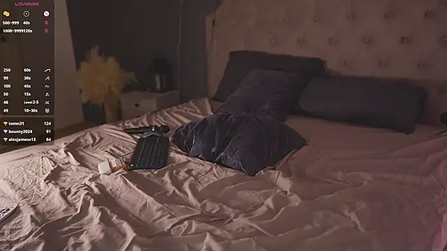 LolaStifler online show from 02-10-25, 03:13