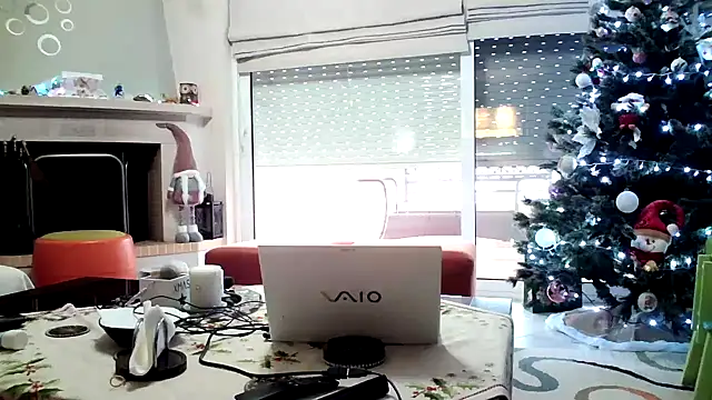 Kalia Cross online show from 01-12-26, 07:24