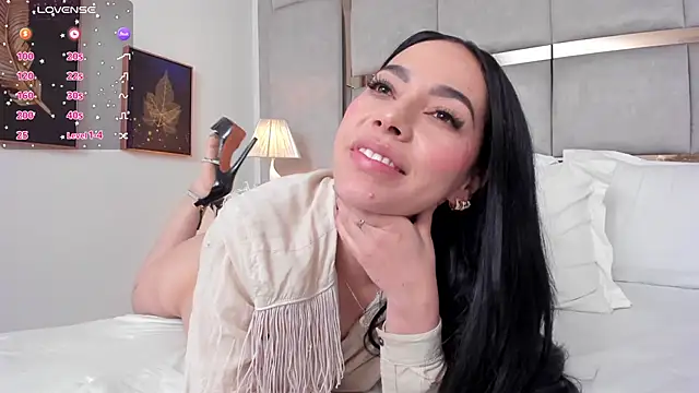 AmbarJensen online show from 01-30-25, 06:21