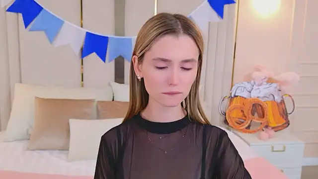 MarybethSnow online show from 09-26-25, 05:06