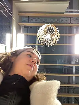 SuzieMurray online show from 02-06-25, 08:50