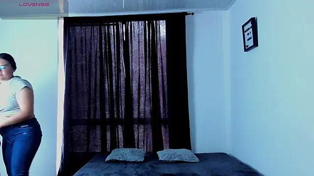 lorymoon online show from 12-15-24, 06:59