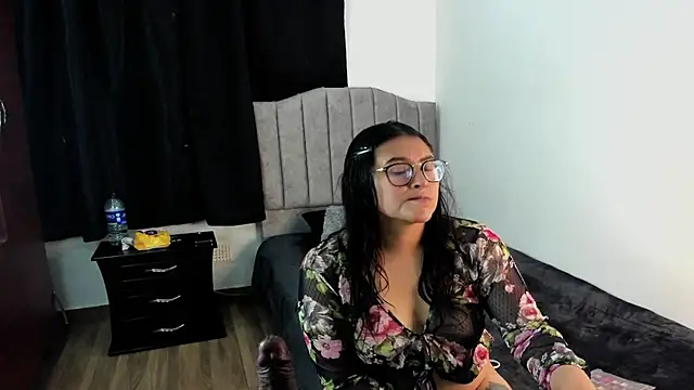 lorymoon online show from 01-11-25, 06:44