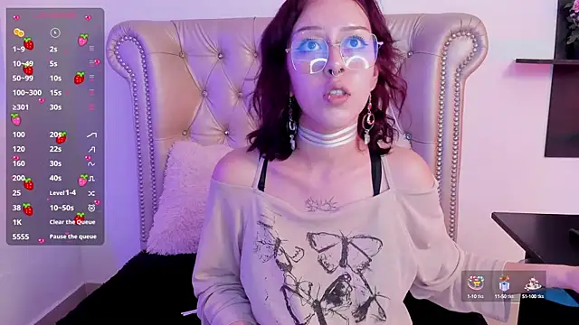 AlexaFoxy18 online show from 01-15-25, 04:57